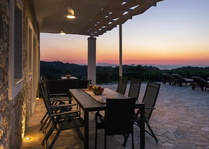 Sunset, Stunning In Corfu By Posarellivillas 别墅 Peritheia