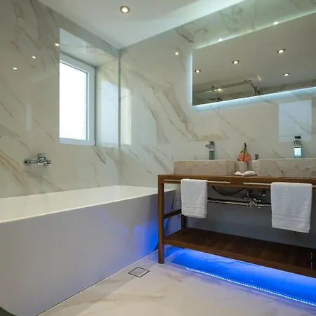 Villa Sunset, Stunning In Corfu By Posarellivillas *